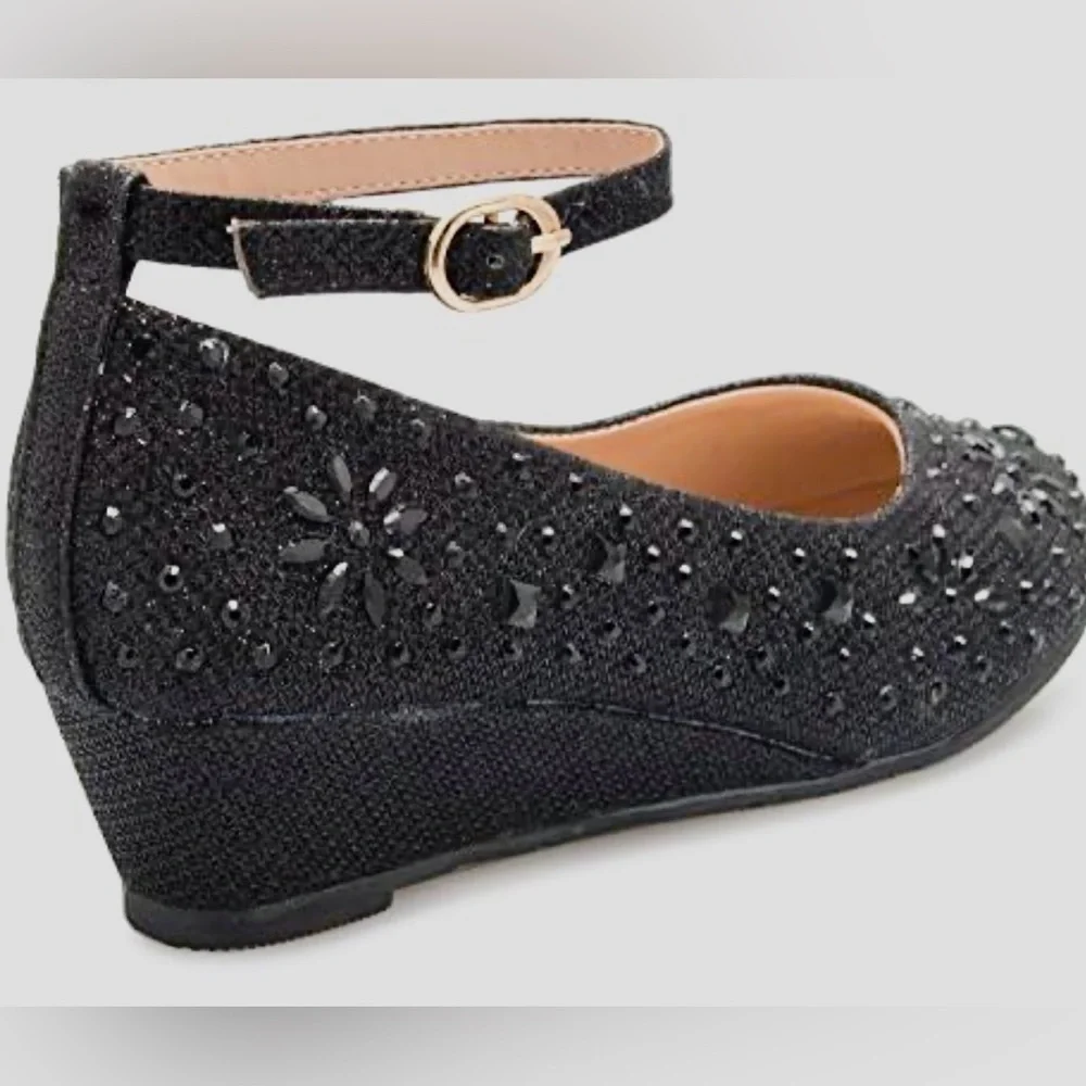 🎀 OLIVIA K Girls SZ 3 “NEW” Black glitter Rhinestone wedges w side ankle Straps